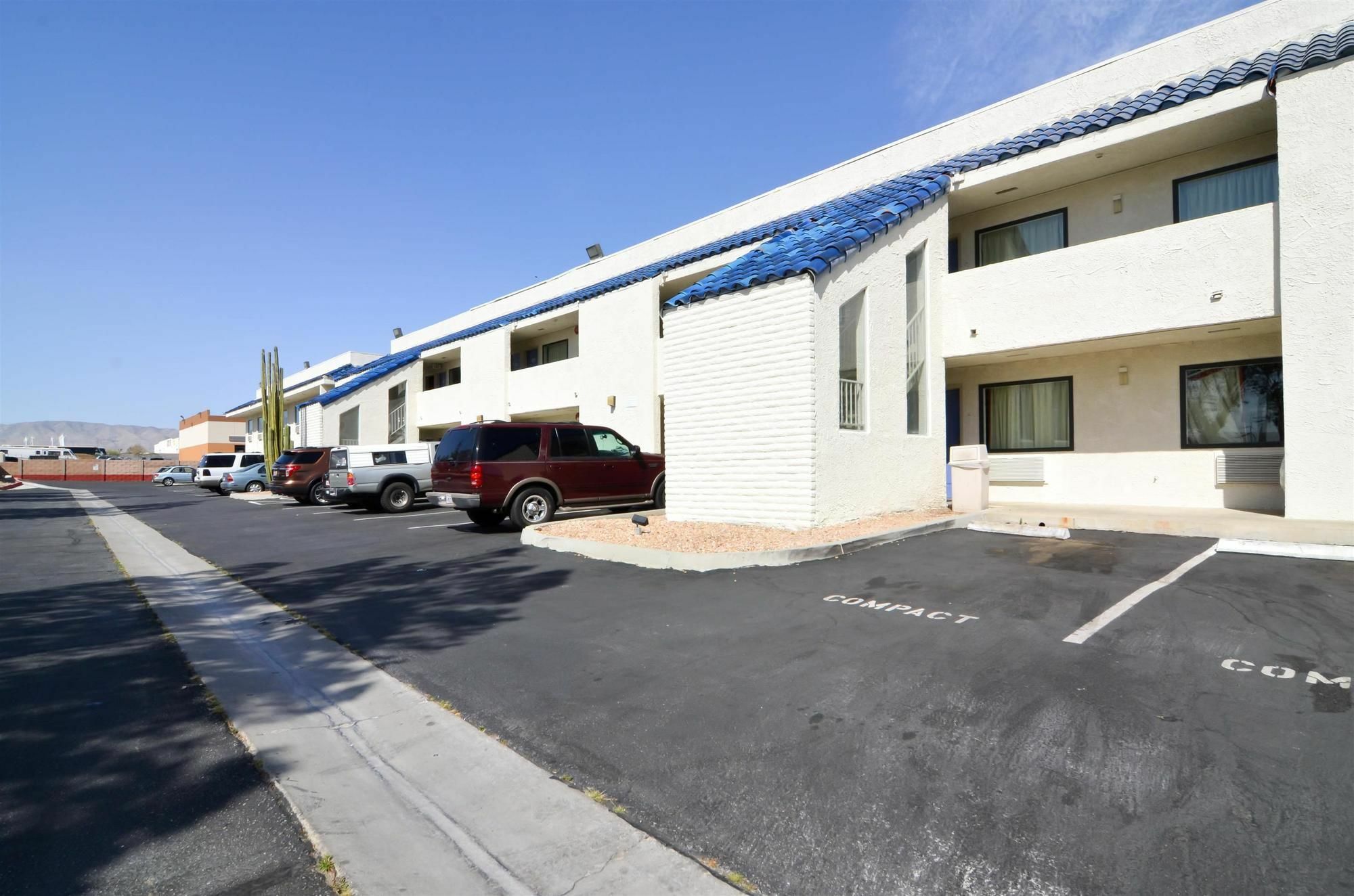 Motel 6-North Palm Springs, Ca - North Buitenkant foto