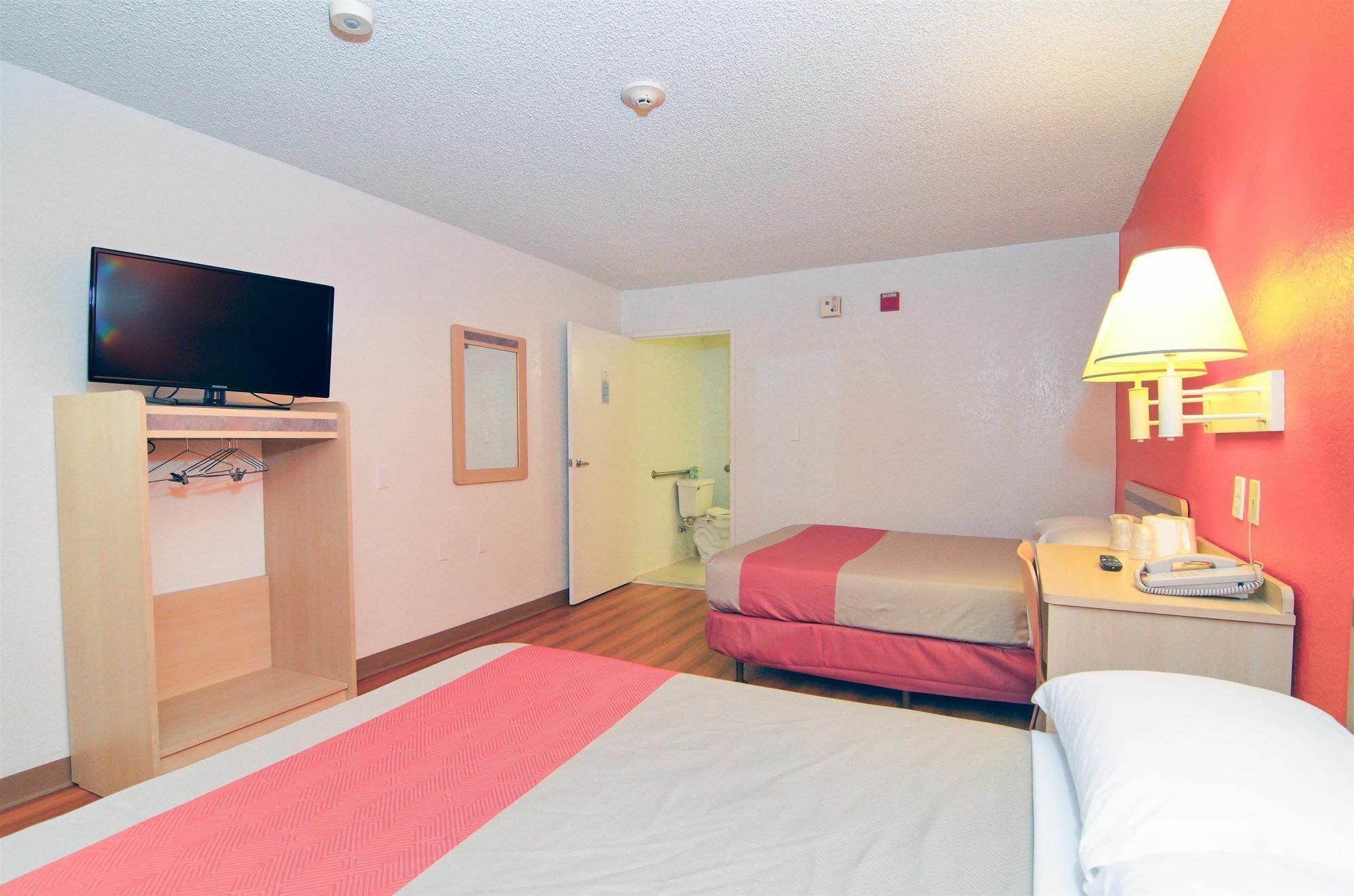 Motel 6-North Palm Springs, Ca - North Buitenkant foto