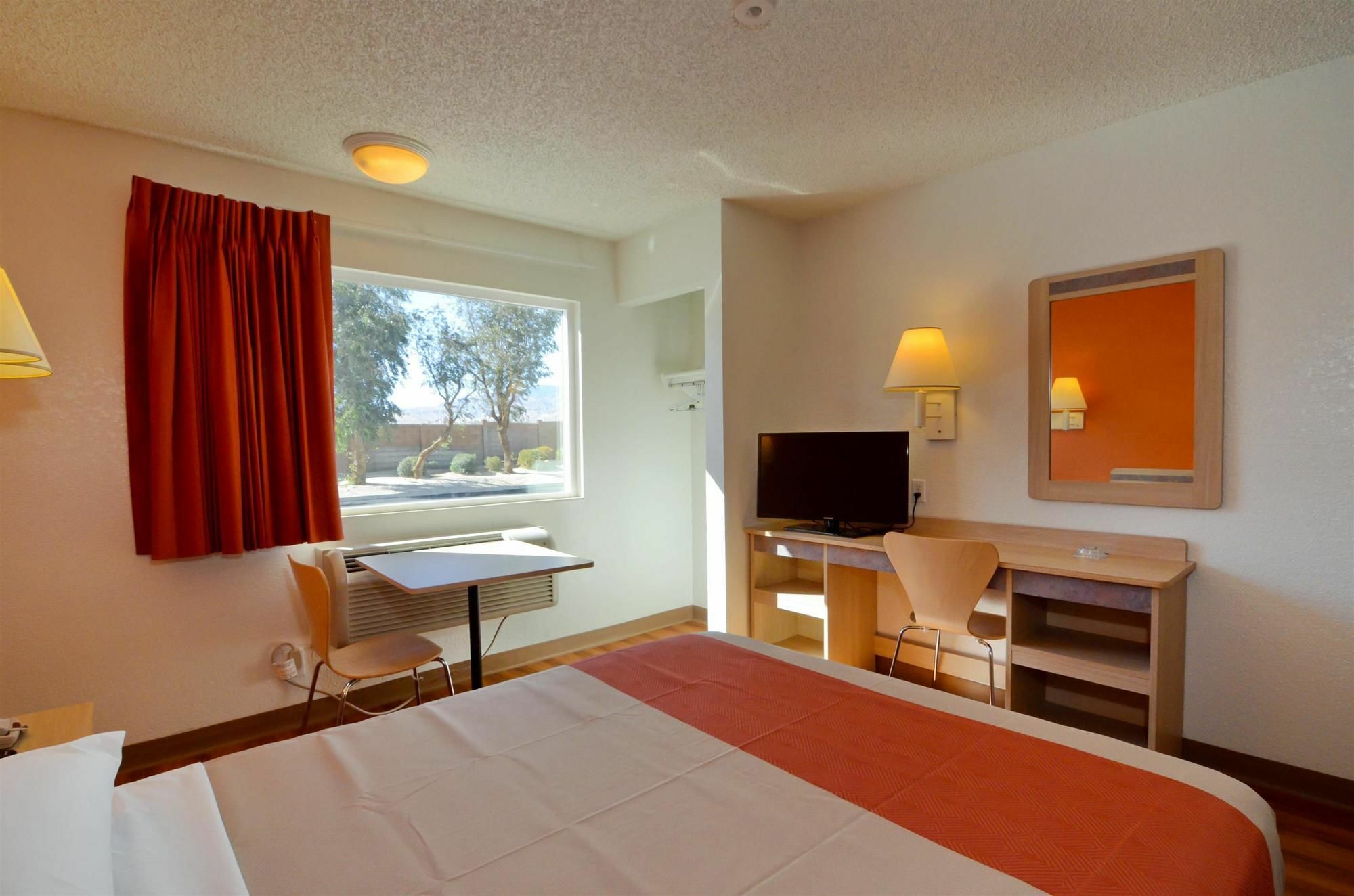 Motel 6-North Palm Springs, Ca - North Buitenkant foto